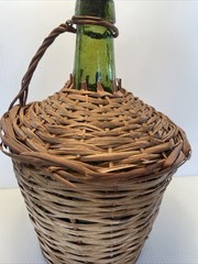 Vtg Wicker Wrapped Demijohn De Muller Spain Green Glass Wine Bottle 13” h x 9”w*