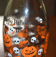 Halloween Decoration Empty Glass Wine Bottle Bats Skulls Jack O Lanterns