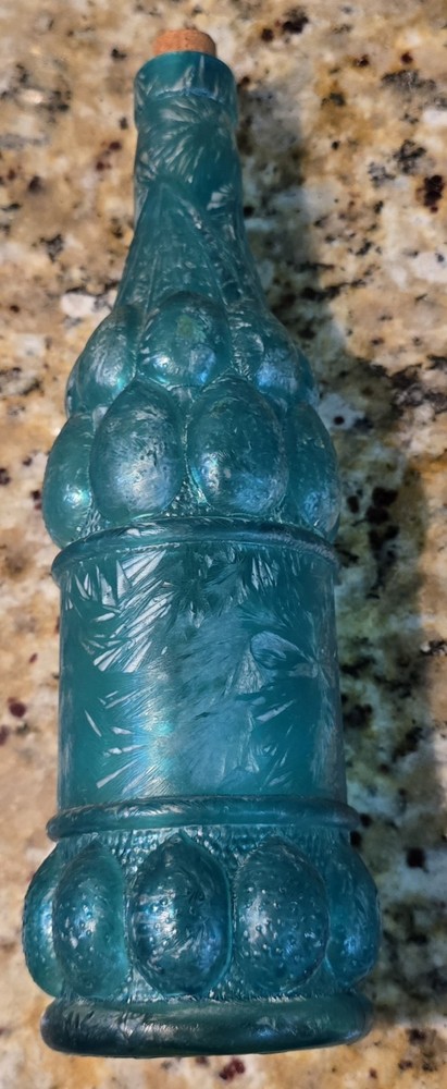 11&Prime; Vintage Morey Mallorca Distillerias Wine Bottle Embossed Grapes With Cork
