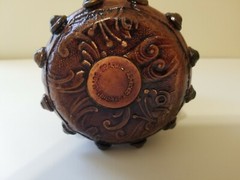 VINTAGE VINO LEATHER COVERED WINE BOTTLE WITH CORK/CHAIN EMPTY