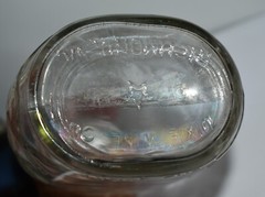 Embossed Grape Lattice Dixie Wine Richmond Va Glass Bottle Early Rare Bottle Cap