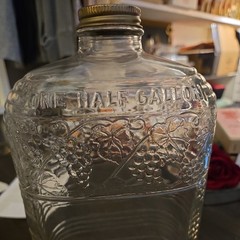 Vintage Glass Grapevine Embossed Wine Bottle Jar 1/2 Half Gallon Screw Lid