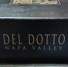 Del Dotto Napa Valley- « The Beast » Empty Wood Wine Box for 3 Bottles Beautiful!