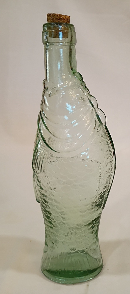 CCP Clear Green Glass Fish Shaped Italian Wine Bottle 10 1/4&Prime; Decanter w/cork