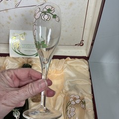 Perrier Jouet Box Champagne 1985 EMPTY Bottle/Cork 4 Hand Painted Glass Flutes