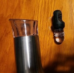 Ozark Trail stainless steel wine bottle Screw cap, never used Silver & Black