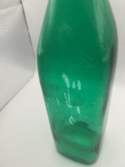 Vintage GLASS WINE BOTTLE Hermetic Lid Green 1L 34 oz. ITALY Rectangular Used