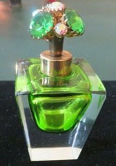 SMALL ANTIQUE GREEN FRENCH PERFUME ATOMIZER BOTTLE WITH JEWELED TOP