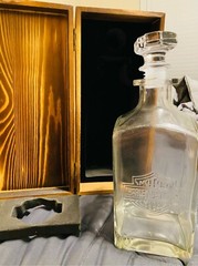 Harley Davidson 36oz Whiskey Classic Decanter w/ Original Wood Box NEW