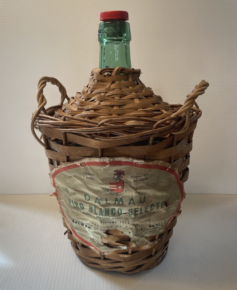 Vtg Wicker Wrapped Demijohn Dalmau Tarragona Green Glass Wine Bottle 13”h x 8.5”