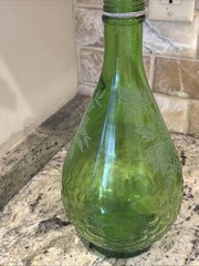 Gallo Wine Half Gallon Flavor Guard VTG Green Bottle With Grapes & Etched Rose