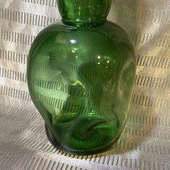 Beautiful Vintage Emerald￼ green hand blown dimple glass decanter Art Glass￼