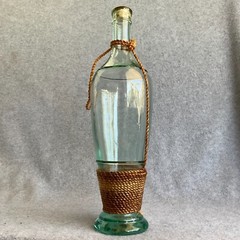 Vintage Tall Chianti Empty Wine Bottle in Straw Wicker Basket 12&Prime; – Beautiful!