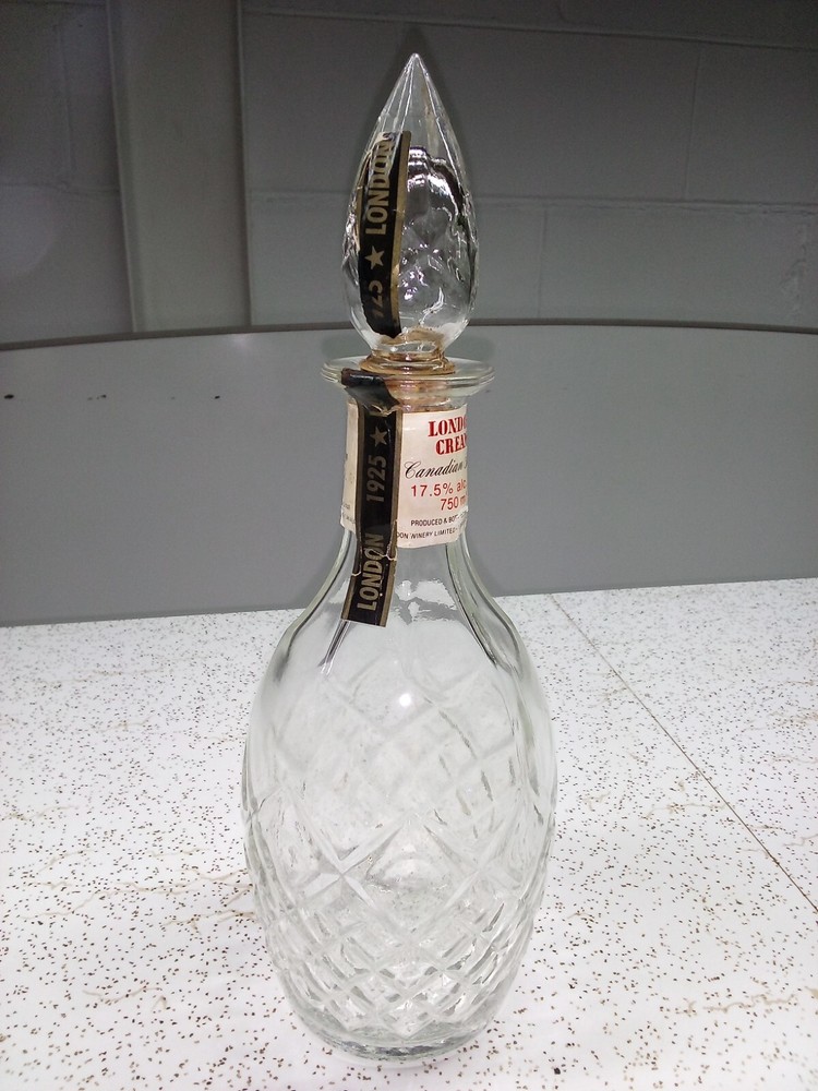 Vintage 1925 London Cream Canadian Sherry Clear Pressed Glass Wine Decanter