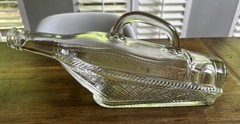Vintage London Winery Ltd. 1966 Glass Decanter – « Bottle in a Basket » Handle