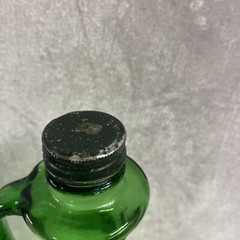 Vintage Green Glass Wine Decanter Jug Bottle With Handle Screw Top Lid 1.5 Liter