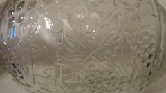 VINTAGE CLEAR GLASS WINE DECANTER BOTTLE EMBOSSED GRAPES LEAVES VINES 4/5 QUART