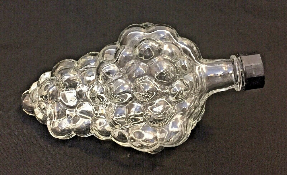Clear Glass Bottle Grape Bunch Shaped Wine Decanter 6.5&Prime; Cluster Vintage Decor