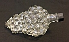 Clear Glass Bottle Grape Bunch Shaped Wine Decanter 6.5&Prime; Cluster Vintage Decor