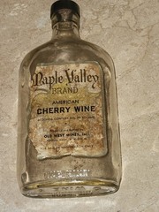 Maple Valley Cherry Wine Clear Glass Bottle EMPTY WASHINGTON STATE 1940S-1950S