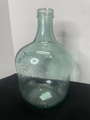 Vidrios San Miguel Hugh 17&Prime; 100% Recycled Green Cabernet Wine Jug