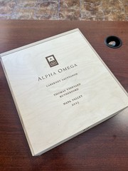 ALPHA OMEGA WOODEN WINE BOX – THOMAS VINEYARD – 2023 – RARE