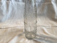 Vintage Garrett & Co Inc Virginia Dare Clear Glass Wine Bottle New York 2/3 Pint