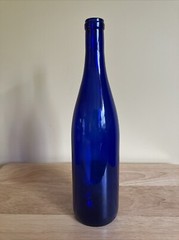 Cobalt Blue Glass Wine Bottle — 750 ml.