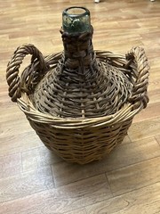 BEAUTIFUL Vintage Barcelona V.B.S.A. Wine Jug Wrapped In Wicker 14” Tall X 9”