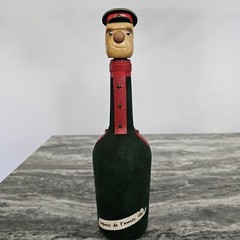 VTG French « Liqueur de L&rsquo;Armee Rouge » Bottle Flock w/ Soldier Wood Head Stopper
