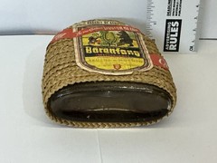 Vintage Teucke & Koenig Bärenfang Honey Liqueur Bottle Woven Straw Wrap Pint