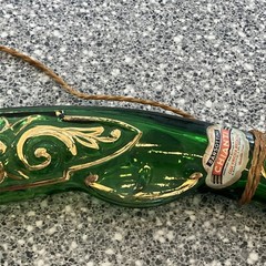VINTAGE 17”- “CHIANTI” GREEN/GOLD GLASS PISTOL DECANTER-EMPTY