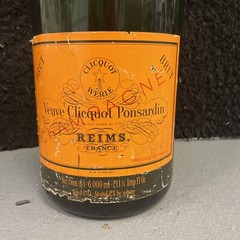 VEUVE CLICQUOT PONSARDIN 24&Prime; CHAMPAGNE BRUT DUMMY DISPLAY SPECIMEN EMPTY BOTTLE