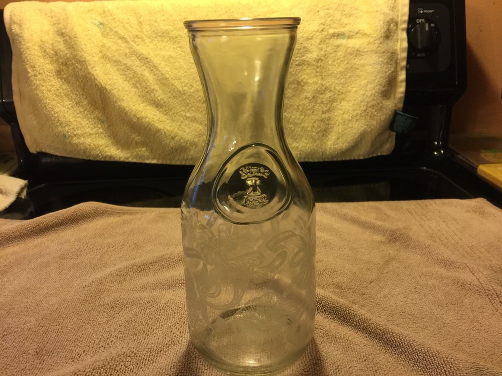 ETCHED CLEAR GLASS 1989 NORMAN KOSARIN WINE WATER CARAFE PAUL MASON VINYARDS