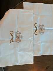 Chateau Mouton Rothschild Embroidered Fabric Table Mat SET OF (2) 12&Prime;x20&Prime;