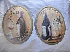 A Pair Of Vtg. Oval Convex Wine Bottle Grapes Wine Glass LG. 15&Prime;X10.5&Prime; Wood.