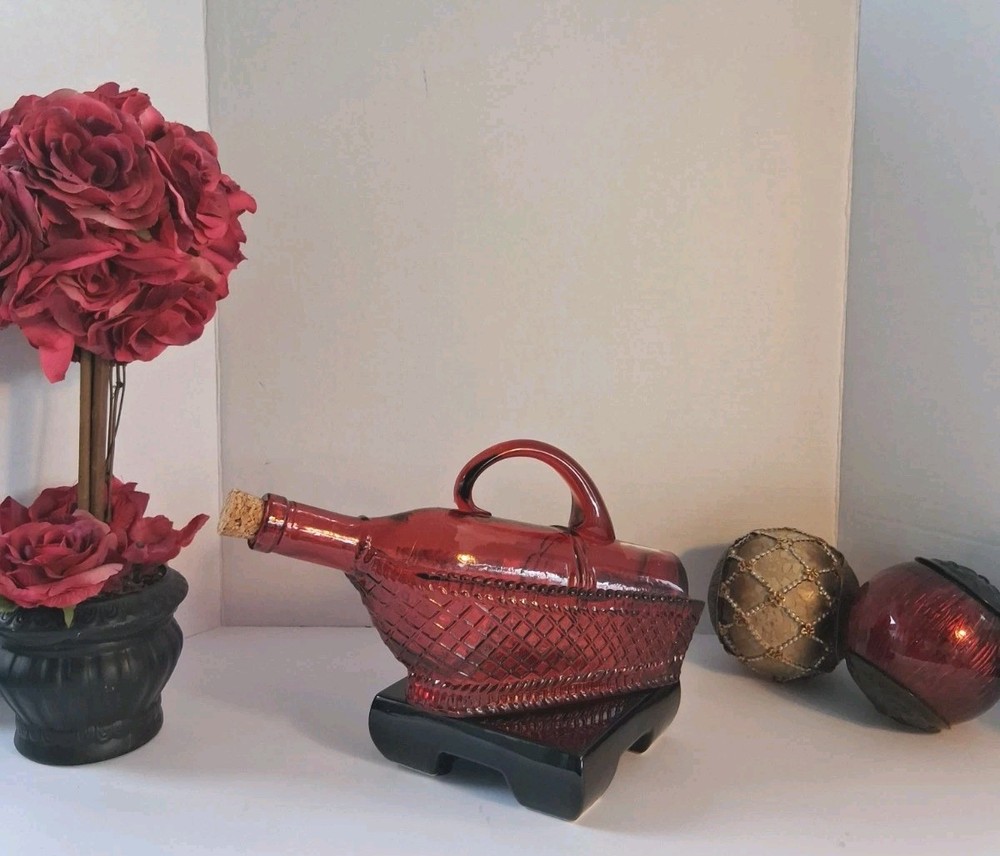 VTG! 1960&rsquo;s Crimson Red Glass »Wine Bottle In A Basket » Figure; « La Mediterranea »
