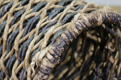 Large Vintage Wicker Wrap for Glass Demijohn Wine Bottle Carboy Jug 9&Prime; x 24&Prime;