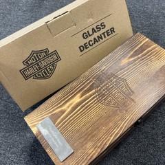 Harley Davidson 36oz Whiskey Classic Decanter w/ Original Wood Box NEW