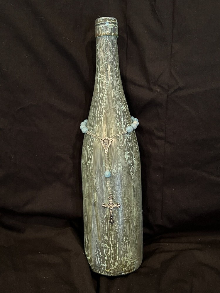 Beautiful Vintage Hand Painted Wine Bottle Green With Rosary￼