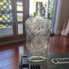 Vintage GARRETT’S American Wines Embossed Clear Glass Bottle 10.25 In. Flask