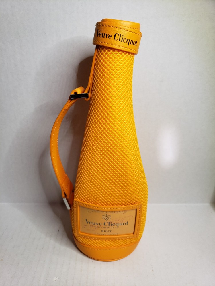 NEW Veuve Clicquot Champagne Brut Insulated Ice Sleeve Bottle Carrying Case C3