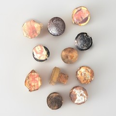 Vintage c1940-50’s Wine Liquor 🍷 Caps Cork Tops Lot Collectable Free-Shipping