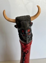VTG RED WINE BOTTLE-Botella Torcida Sangria Bulls Head & Bull Fighter W/Chain
