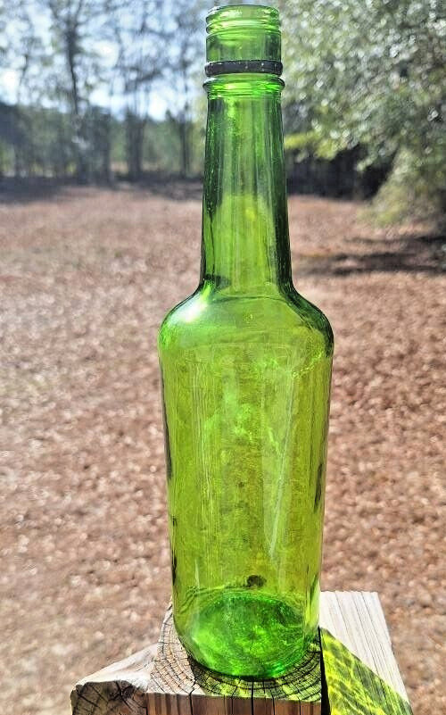 Vintage 25.4 Oz Green Glass Wine Bottle Unknown Brand 11 1/2&Prime; Tall