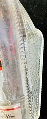 ## CANADIAN LONDON ONTARIO RED DINNER WINE BASKET BOTTLE 11.5 »