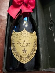 Dom Perignon 1996 Vintage Empty Bottle & Display Box Champagne Wine Moet Chandon