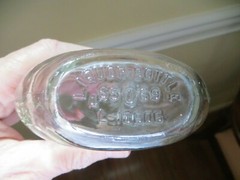 VINTAGE WHISKEY bottle THE PRESIDENTS CHOICE FOR DISTINGUISHED GENTLEMAN Brown F