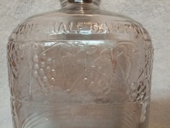 NICE! Vintage One Half Gallon Owens-Illinois Clear Glass Wine Embossed Exc Cond!