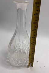 Clear Leaded Cut Crystal Diamond Pattern Decanter & Stopper
